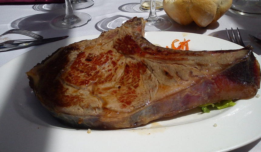 Carnicerías José y Dani, especialistas en chuleta y chuletón de Ternera de Navarra Carnicerías José y Dani, especialistas en chuleta y chuletón de Ternera de Navarra
